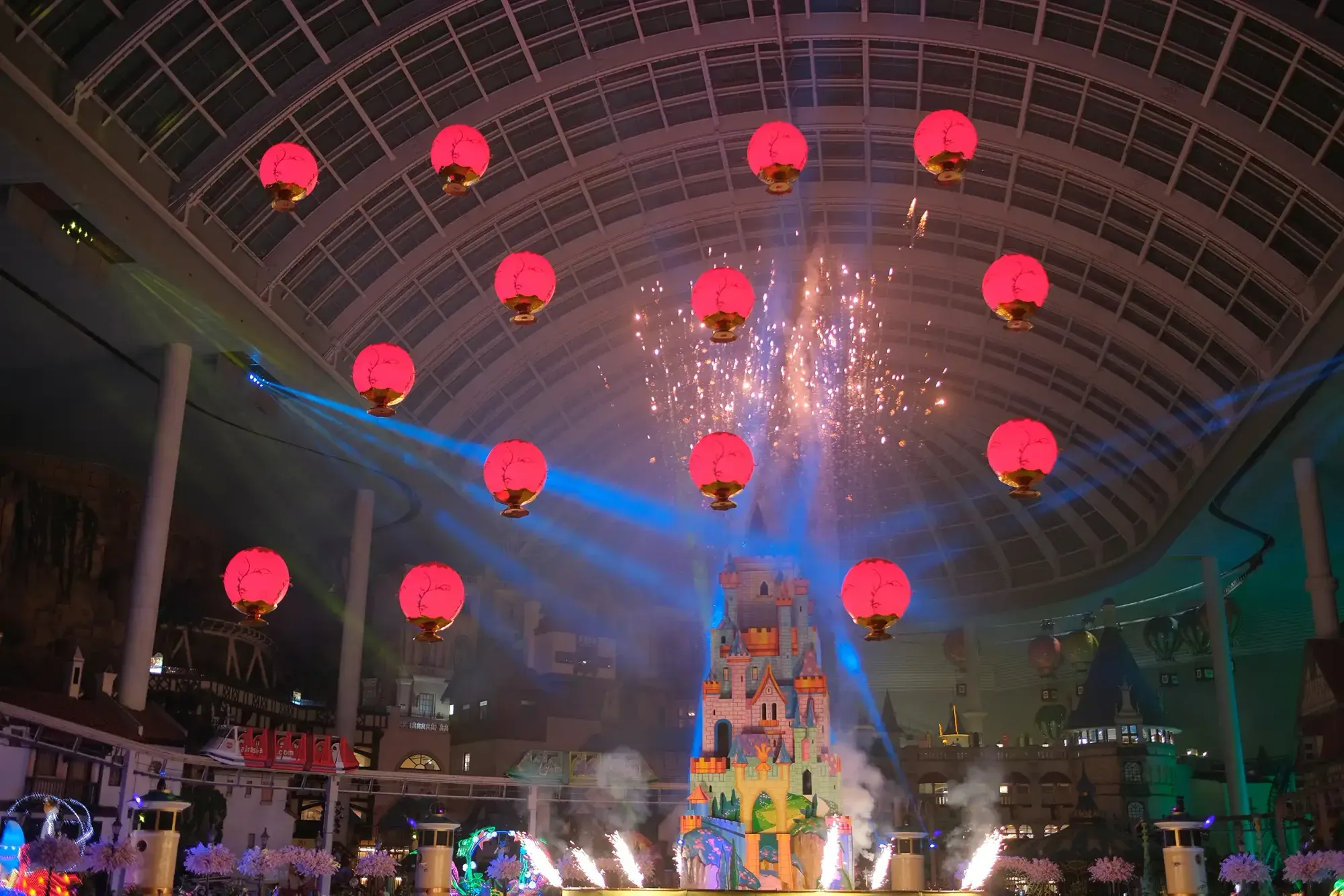 Flying Lanterns at Lotte World Adventure — photo 7