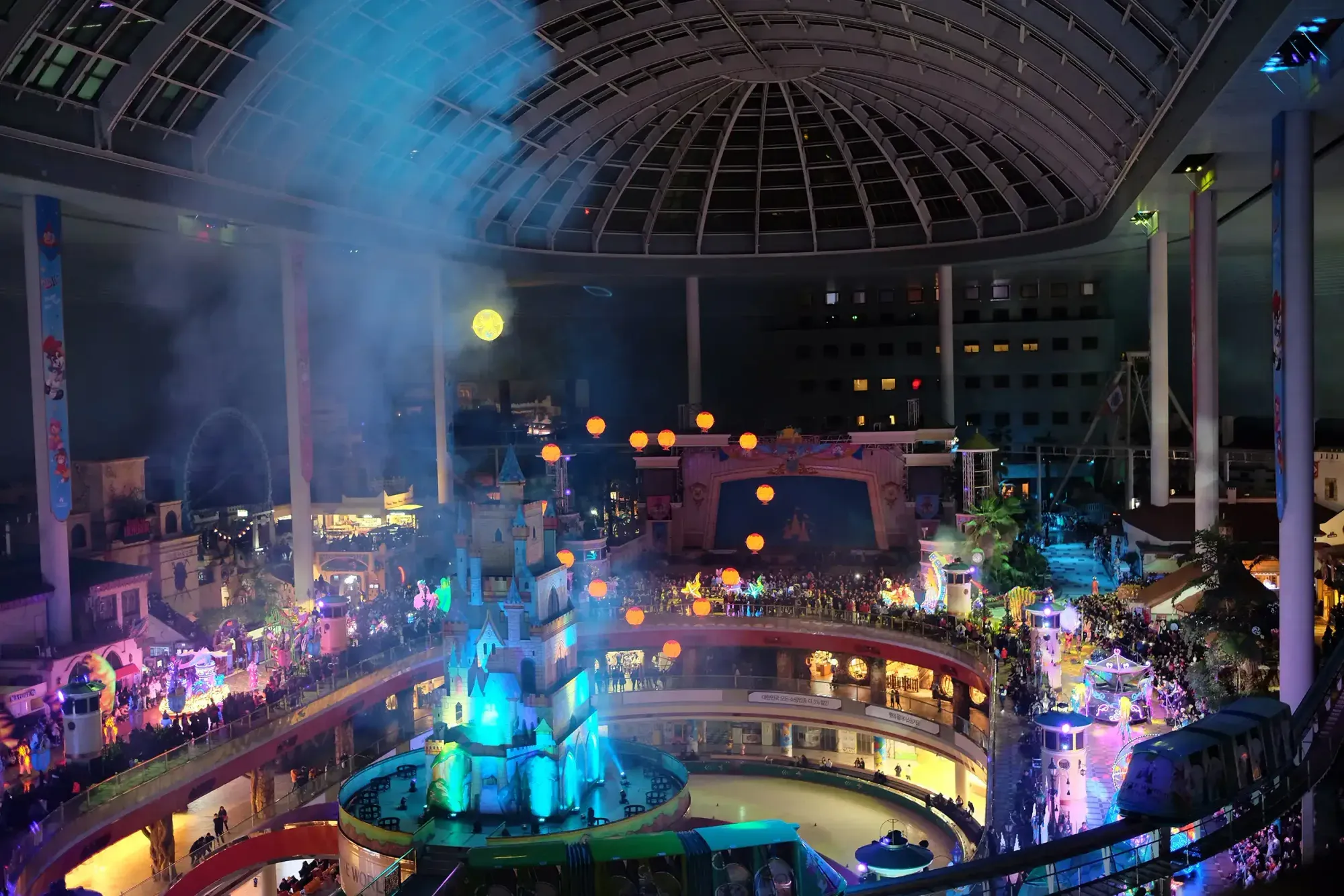 Flying Lanterns at Lotte World Adventure — photo 9