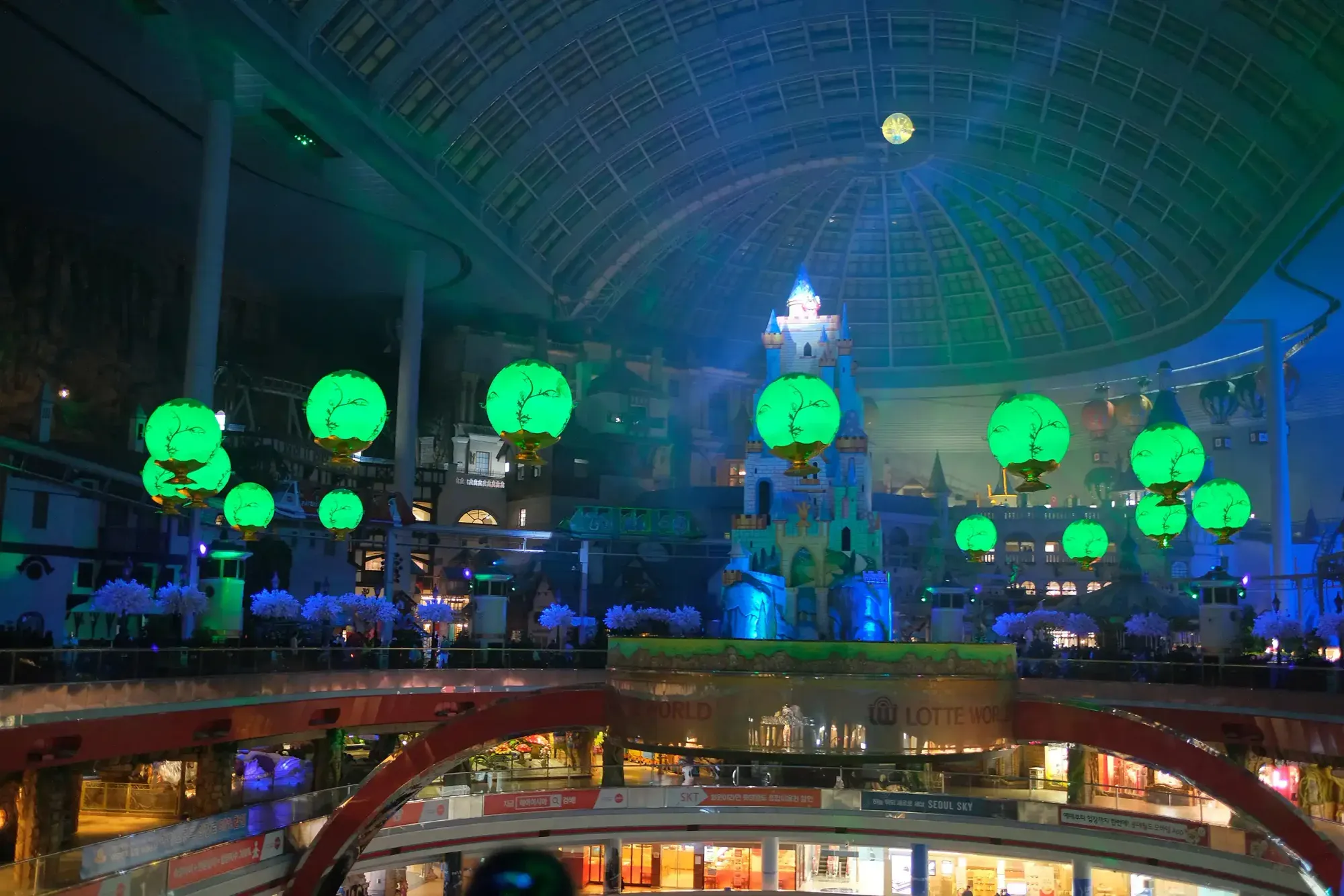 Flying Lanterns at Lotte World Adventure — photo 3