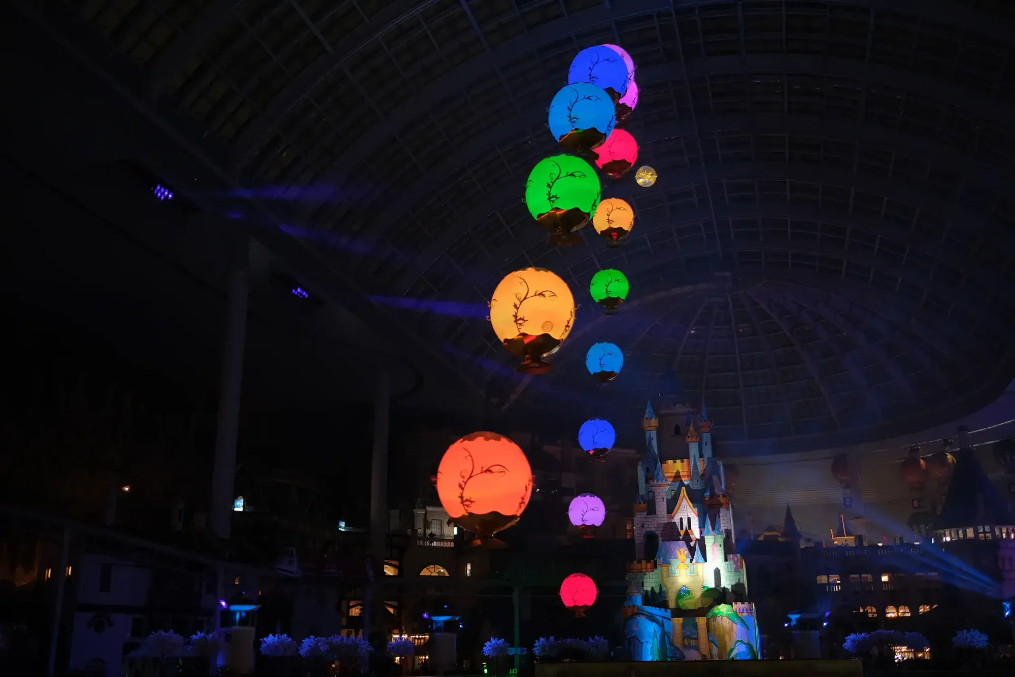 Flying Lanterns at Lotte World Adventure — photo 4