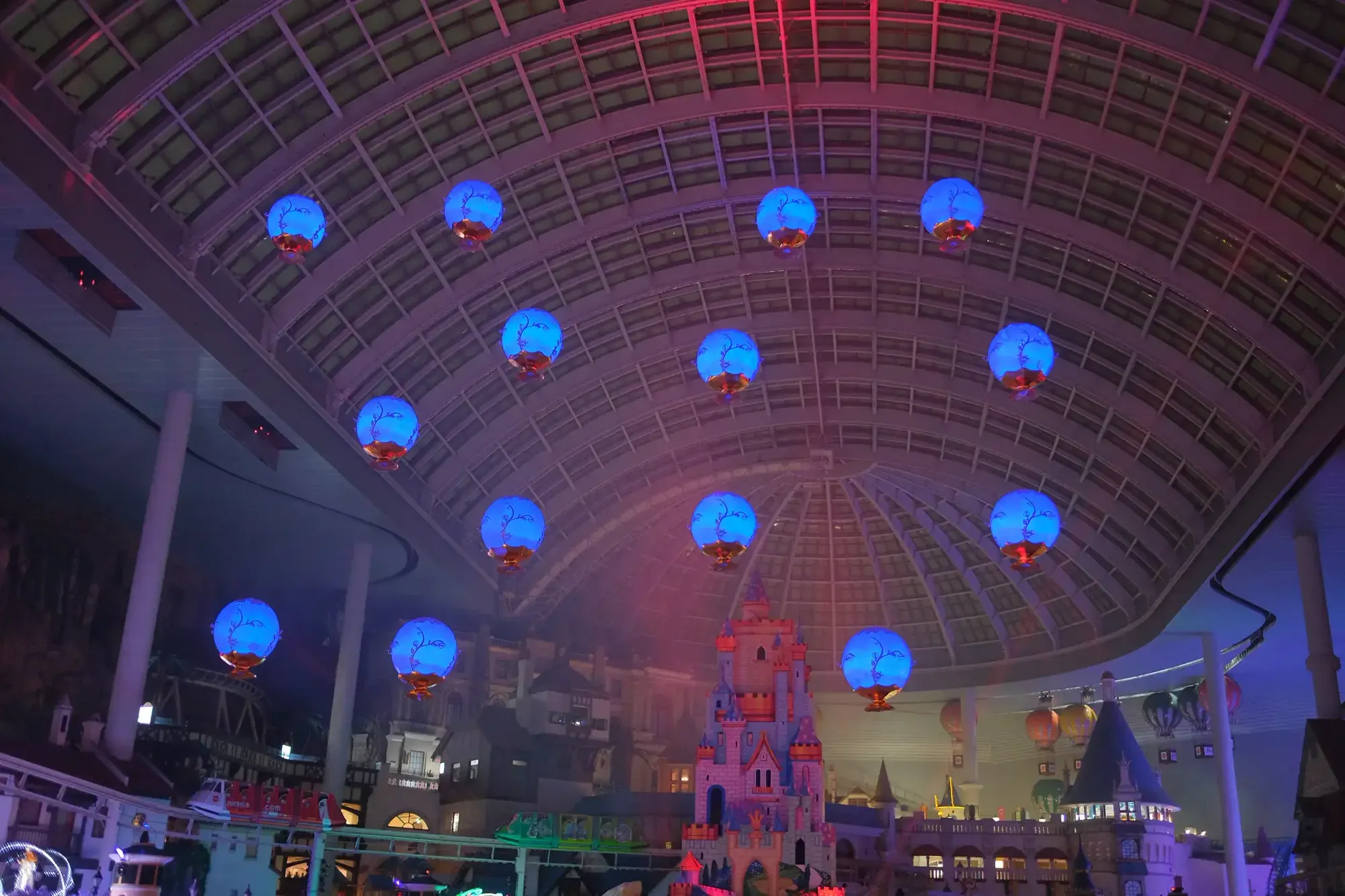 Flying Lanterns at Lotte World Adventure — photo 5